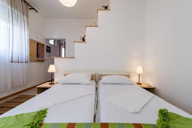 Apartments Lima Lazaneo Jelsa  Eksteriør billede